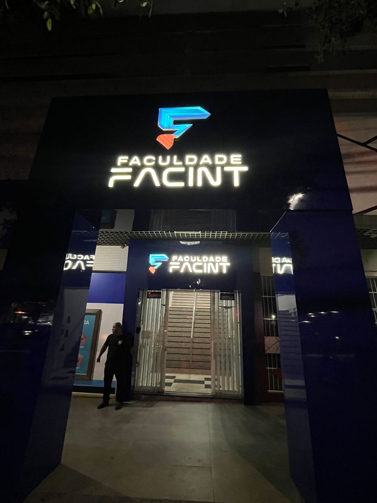 Imagem da galeria 4