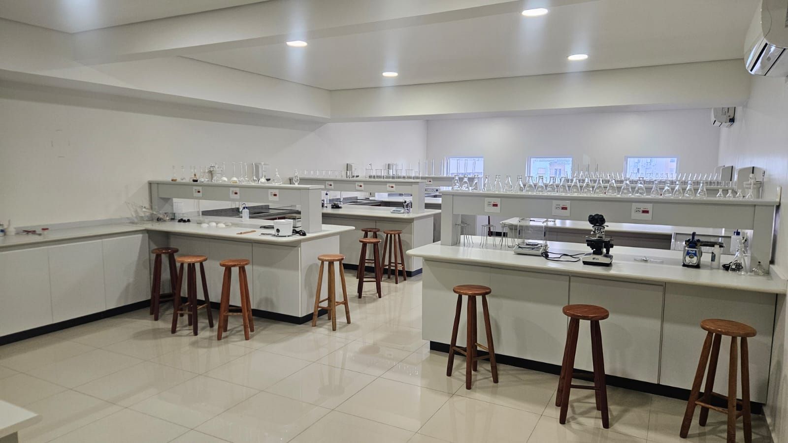 Imagem da galeria 3