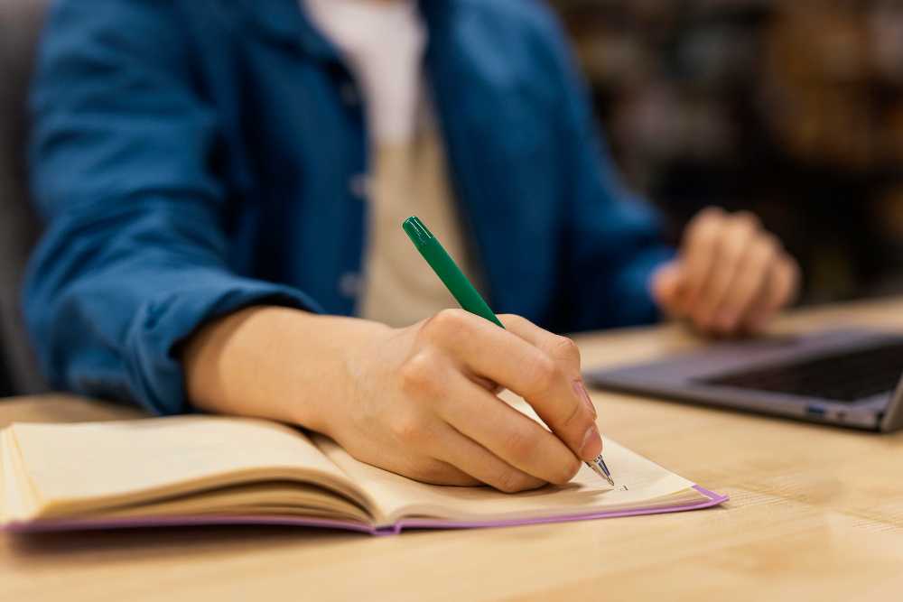  Bolsa de Estudos EJA ( Ensino básico para jovens e adultos) em São Paulo 