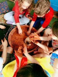 Escola Saberativo Montessori - Educação Infantil E Contra Turno Escolar - Imagem 2