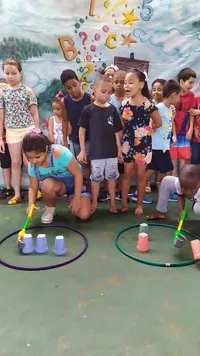 Escola Waléria Calazans Associado A Creche Babysitter - Imagem 1