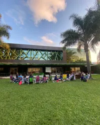 Escola Umbrella - Imagem 1