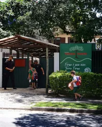 Escola Terra Firme - Imagem 1