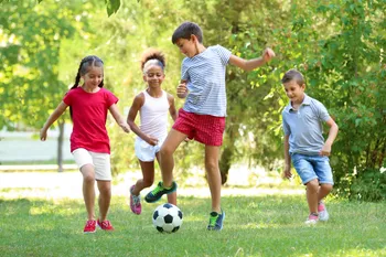 Imagem para o artigo 8 formas de usar o futebol para estimular o aprendizado infantil