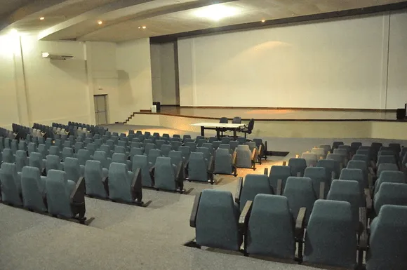Vídeo e Imagens da IES