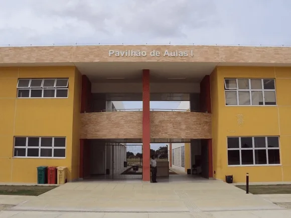 Vídeo e Imagens da IES