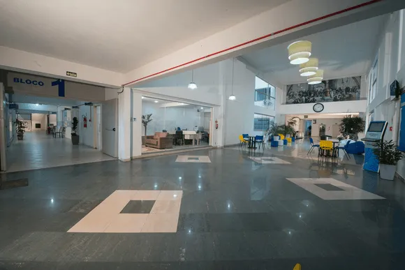 Vídeo e Imagens da IES