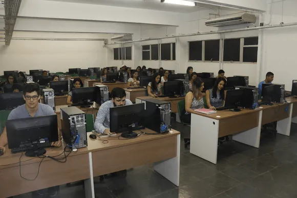Vídeo e Imagens da IES