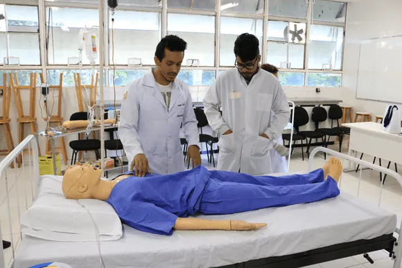 Vídeo e Imagens da IES