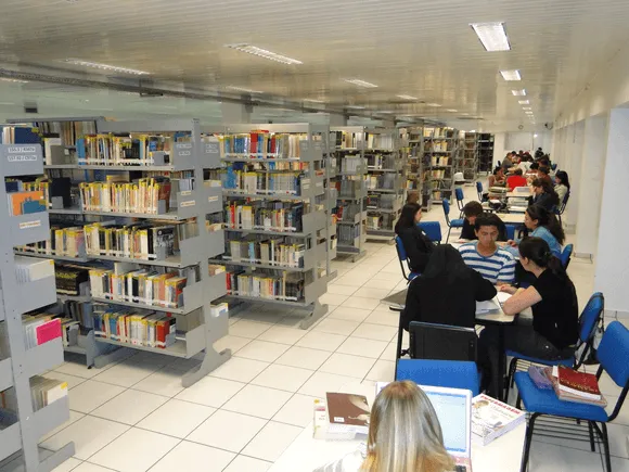 Vídeo e Imagens da IES
