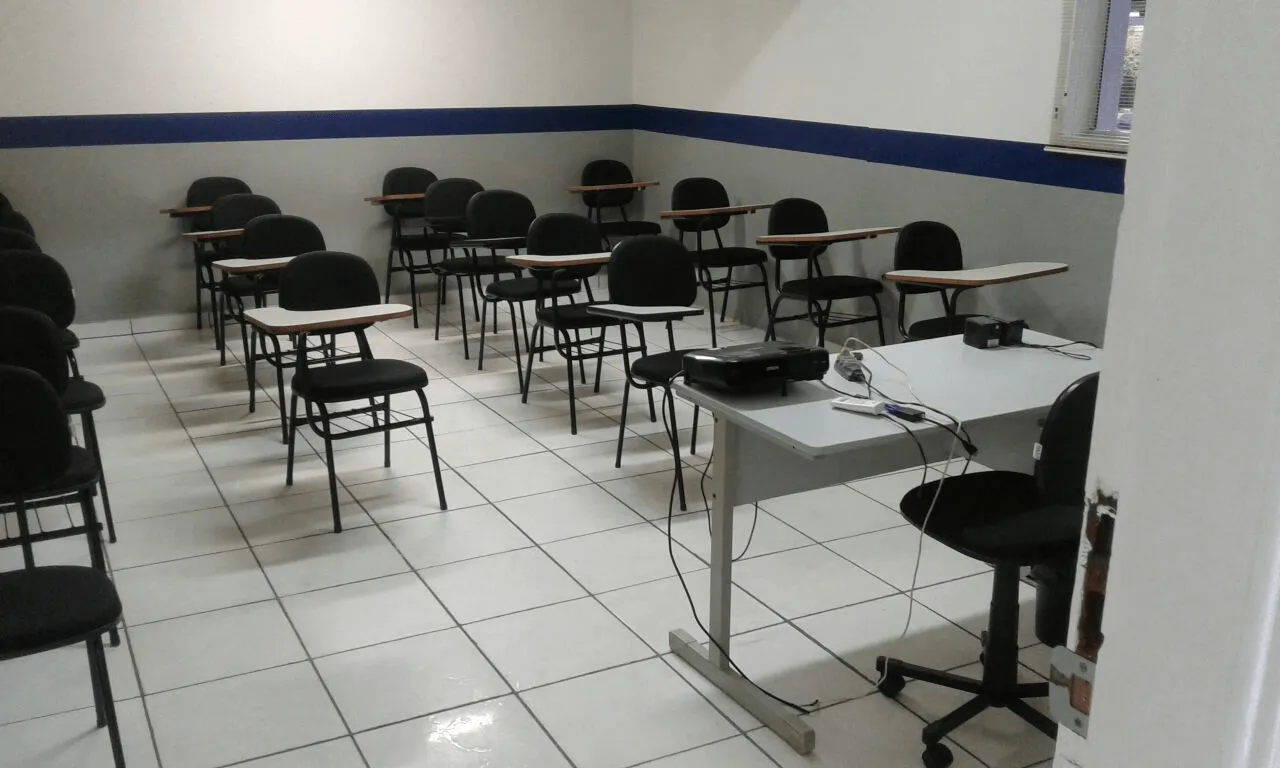 Vídeo e Imagens da IES