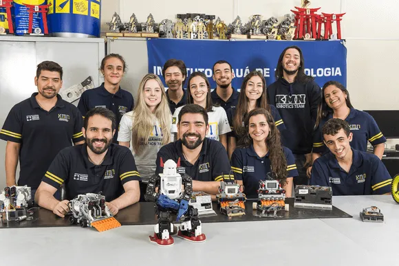 Vídeo e Imagens da IES
