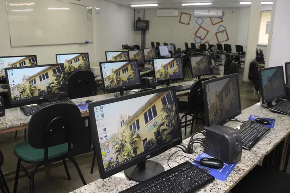 Vídeo e Imagens da IES