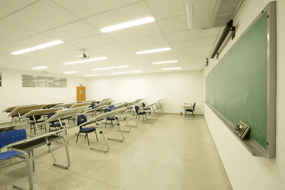 Vídeo e Imagens da IES