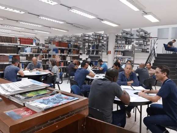 Vídeo e Imagens da IES