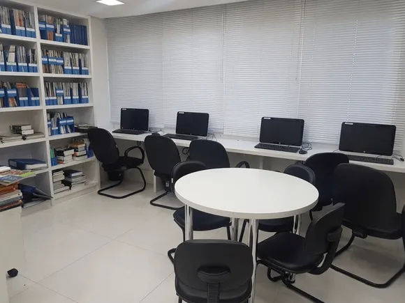 Vídeo e Imagens da IES
