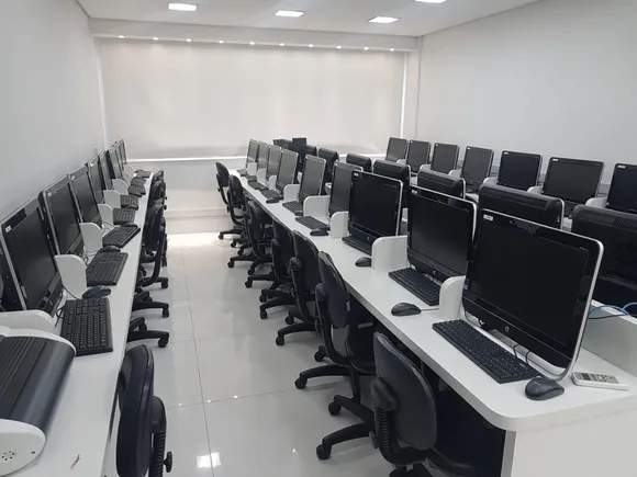 Vídeo e Imagens da IES