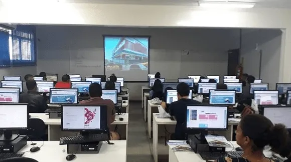 Vídeo e Imagens da IES