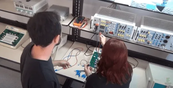 Vídeo e Imagens da IES
