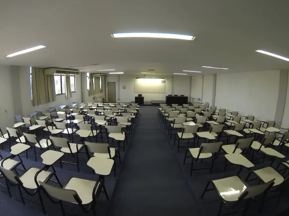 Vídeo e Imagens da IES