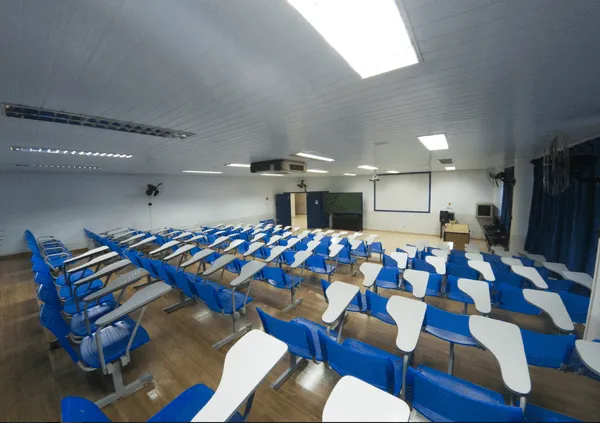 Vídeo e Imagens da IES