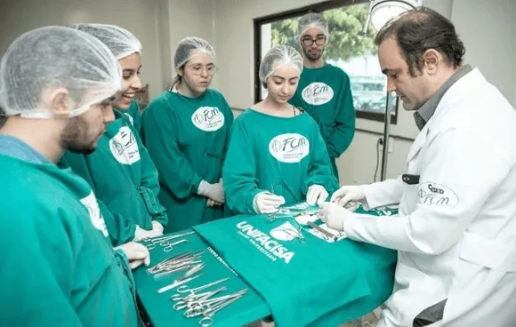 Vídeo e Imagens da IES