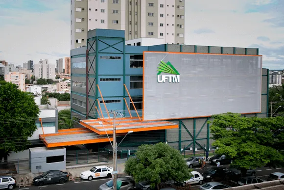 Vídeo e Imagens da IES