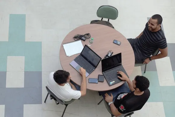 Vídeo e Imagens da IES