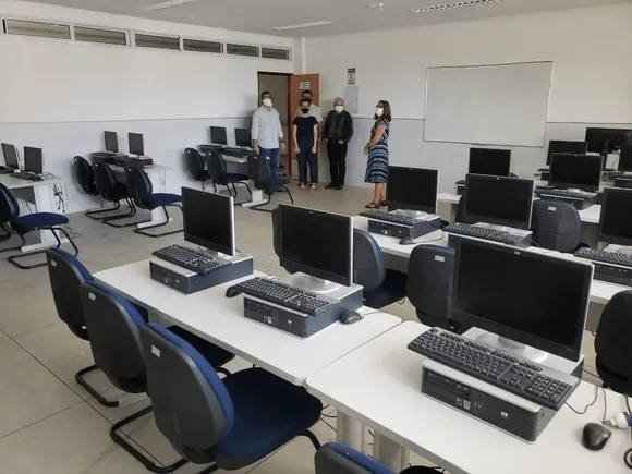 Vídeo e Imagens da IES