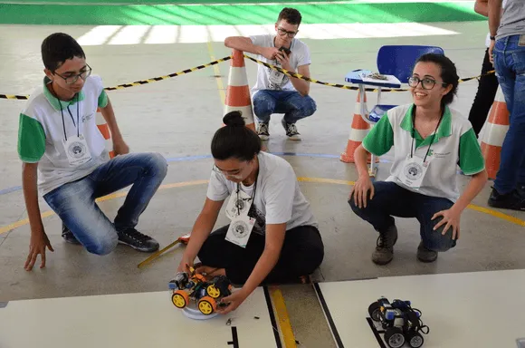 Vídeo e Imagens da IES