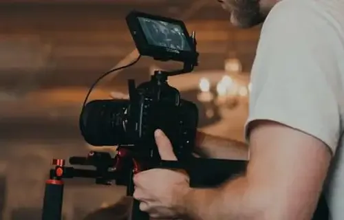 Especialista em regulação da atividade cinematográfica e audiovisual